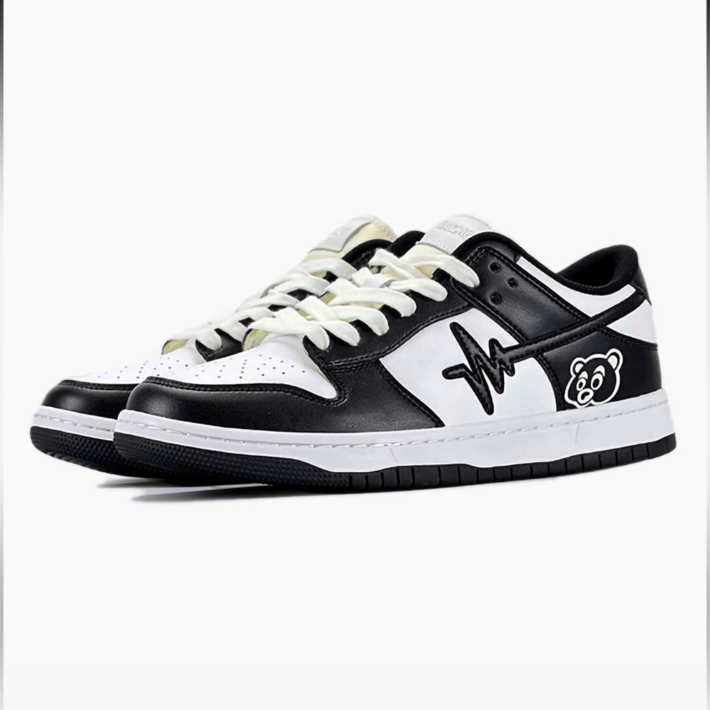 Zig zag black & white shoes